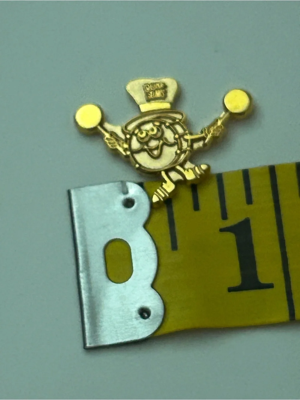 Rare Vintage Gold Tine Dum Dums Mascot Collectible Pin